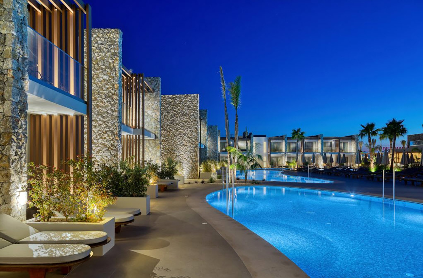 Utopia Blu Hotel: Ένα πολυτελές ξενοδοχείο 5 αστέρων δια χειρός Λακιώτη